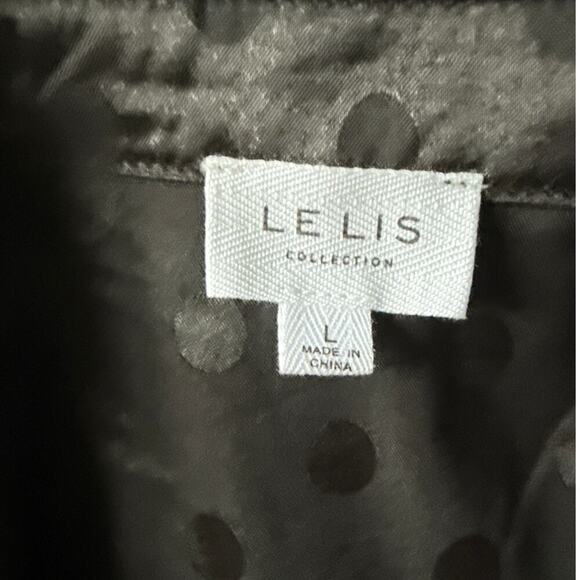 Le Lis Collection Tone On Tone Black Polka Dot Silky Top Large Holiday Classic - Picture 3 of 8